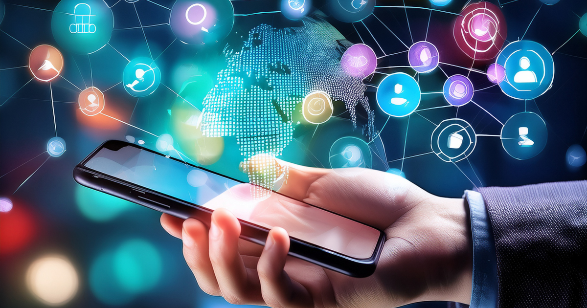 Personne surfant sur le web avec des icônes de réseaux sociaux en arrière-plan, symbole de simplicité et soutien pour mamans aidantes